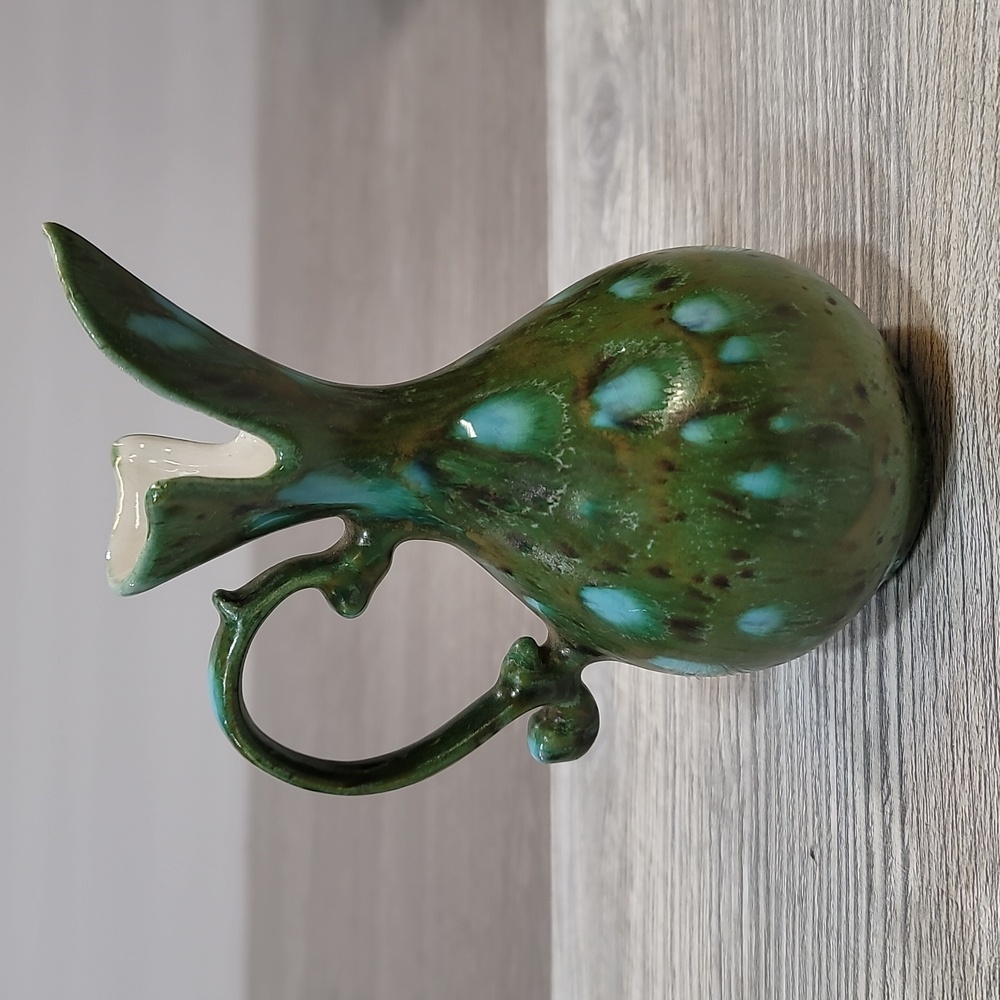 Stylized Green & Blue
